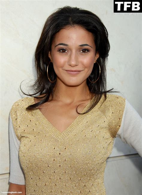 emmanuelle chriqui nude photos|Emmanuelle Chriqui Nude And Sexy (116 Photos And Videos)